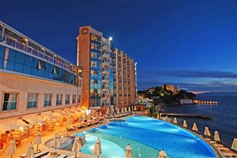 Charisma De Luxe Hotel