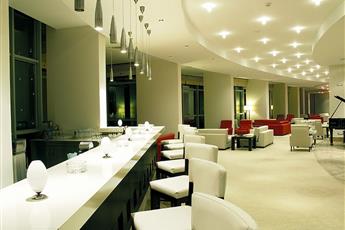 Charisma De Luxe Hotel