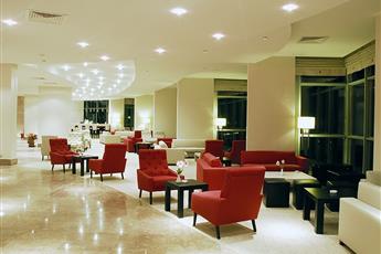 Charisma De Luxe Hotel