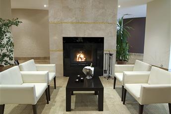 Charisma De Luxe Hotel