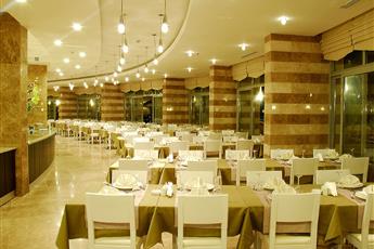 Charisma De Luxe Hotel