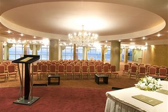 Charisma De Luxe Hotel