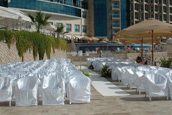 Charisma De Luxe Hotel