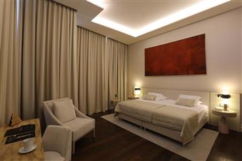 Charisma De Luxe Hotel