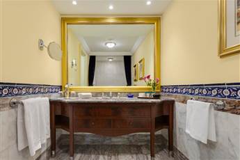 Ciragan Palace Kempinski Istanbul 5*