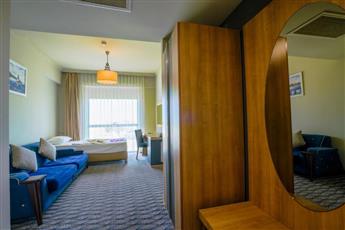 City Live Hotel