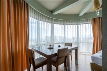 City Live Hotel