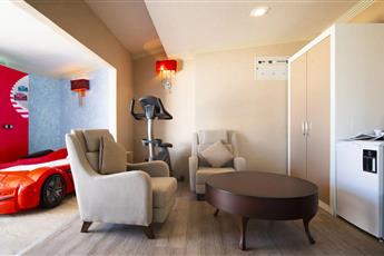 City Live Hotel