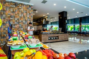 City Point Beach & Spa Hotel 5* City Point Beach & Spa Hotel 5*