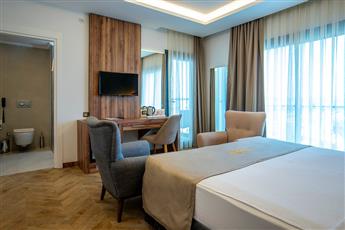City Point Beach & Spa Hotel