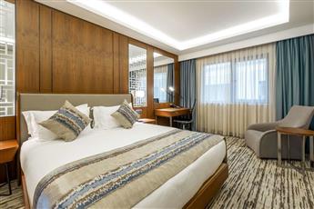 Clarion Hotel Golden Horn 4*