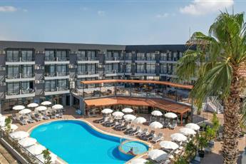 Clover Magic Park Side Hotel 4*