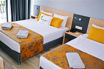 Clover Magic Park Side Hotel