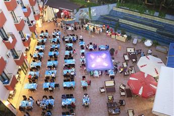 Club Aqua Plaza