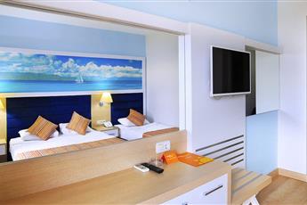 Club Aqua Plaza