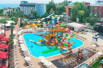 Club Aqua Plaza