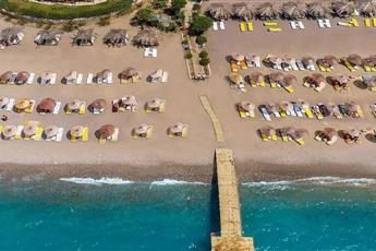 Club Aqua Plaza