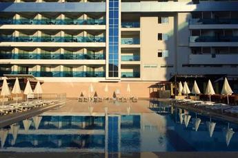 Club Bayar Beach Hotel 4*