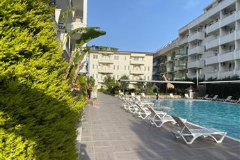 Club Belpinar Hotel 4*