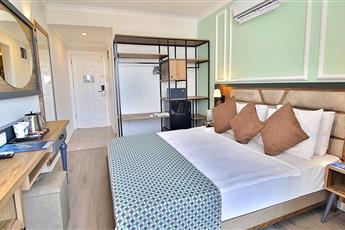 Club Big Blue Suite Hotel 4*