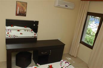 Club Flora Hotel