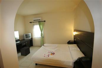 Club Flora Hotel