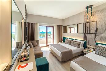 Club Hotel Turan Prince World 5*