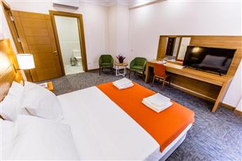 Club Marma Hotel