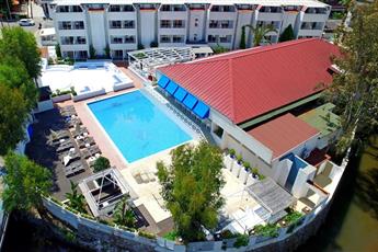 Club Munamar Beach Resort 4*