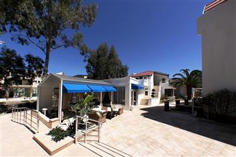 Club Munamar Beach Resort 4*