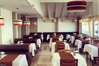 Club Munamar Beach Resort 4*