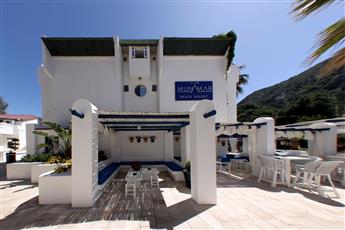 Club Munamar Beach Resort