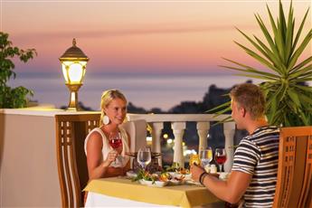 Club Paradiso Hotel & Resort