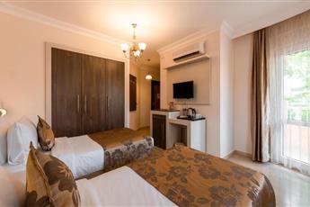 Club Paradiso Hotel