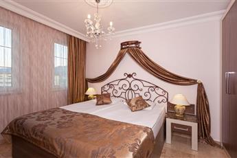 Club Paradiso Hotel