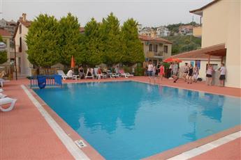 Club Prestige Hotel 4*