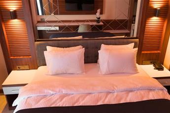 Club Robin Hood Hotel - Adult Only 18+
