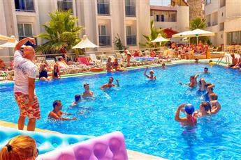 Club Shark Hotel