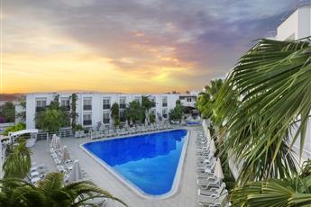 Club Shark Hotel