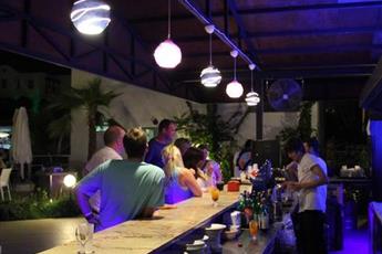 Club Shark Hotel