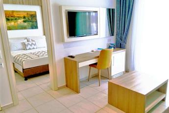 Club Shark Hotel