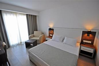 Club Shark Hotel