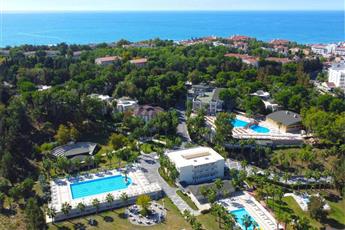Club Side Coast Hotel