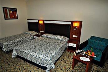 Club Side Coast Hotel