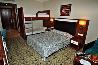 Club Side Coast Hotel