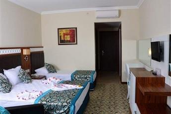 Club Side Coast Hotel