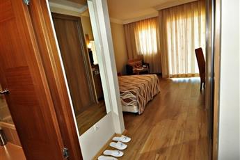 Club Side Coast Hotel