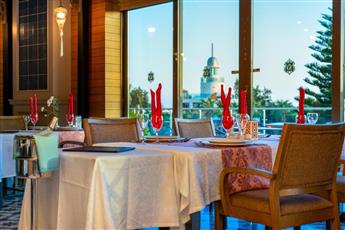 Commodore Elite Suites & Spa 5*