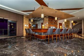 Commodore Elite Suites & Spa 5*