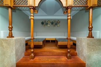 Commodore Elite Suites & Spa 5*